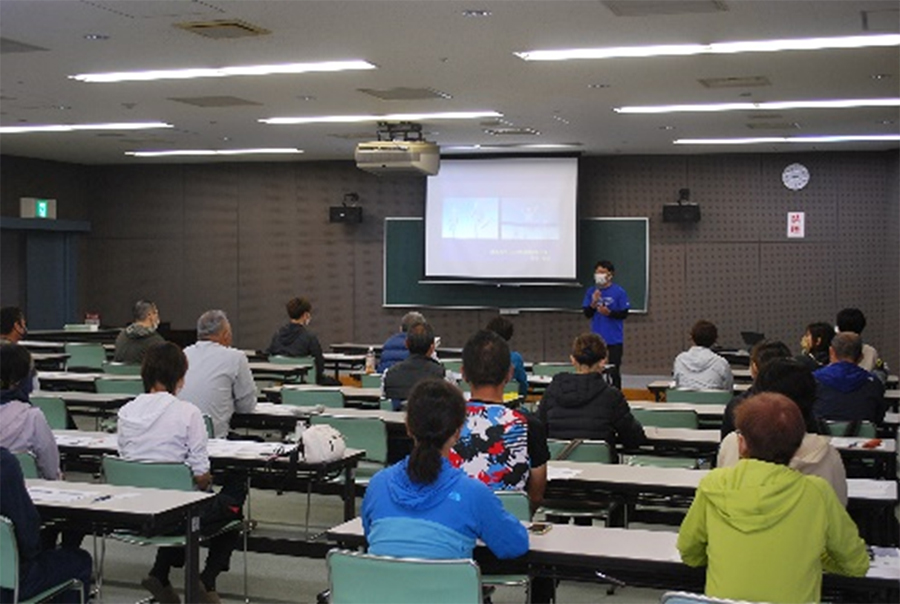①徳島大学　田中俊夫教授による「フルマラソン完走を目指して」