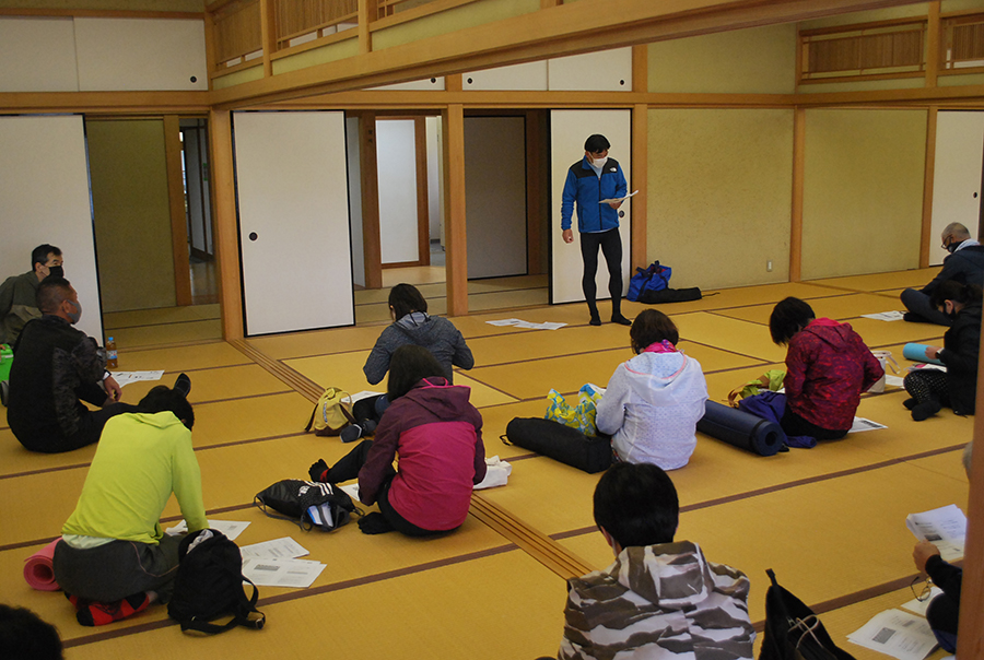 ①開講式 & 徳島大学　田中俊夫教授による「サブ４、サブ５を目指して」 ②