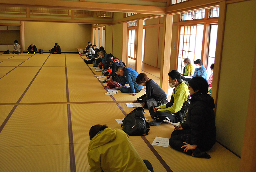①徳島県スポーツ栄養士協会　古田結花氏　による講義「マラソンランナーのため栄養学」の様子 1