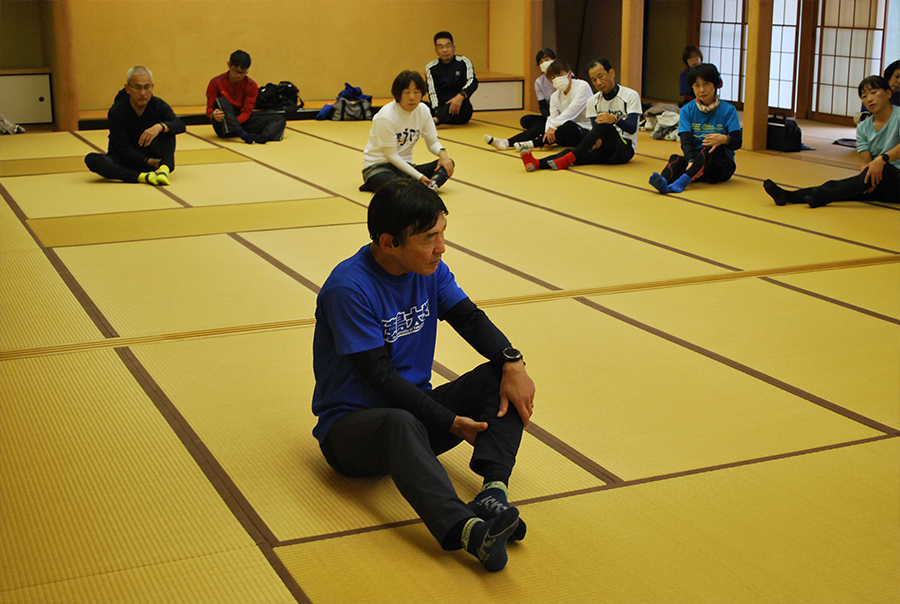 ②徳島大学　田中俊夫教授　による「筋トレ実習」の様子 4