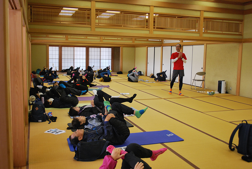 ①徳島県トレーナー協会　中村氏による講義「身体のケアについて」（両コース）の様子 4
