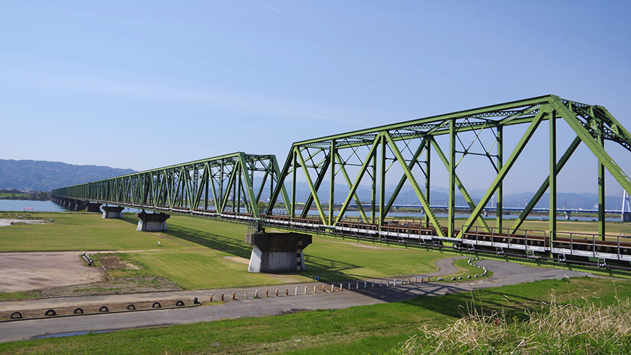 ④吉野川橋りょう（JR高徳線）